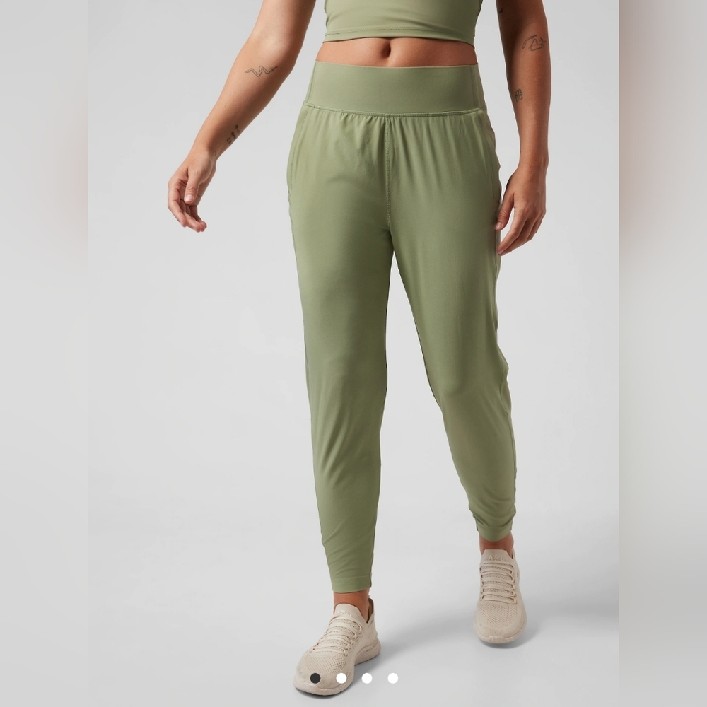 Athleta run with it pant